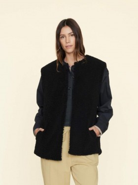 Women Sweaters & Jackets | Xirena Black Thea Vest