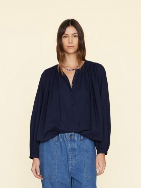  Blusas femininas | Blusa Xirena Azul Marinho Hennessy